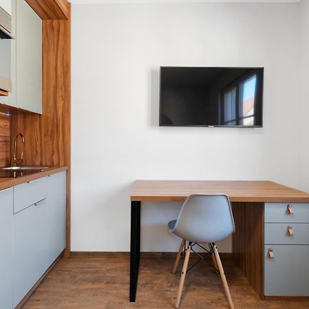 Schickes All-Inklusive Apartmentzimmer By Resida Asset Gmbh Brunn am Gebirge Esterno foto